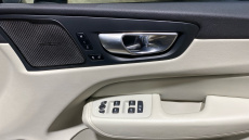 Volvo XC60 2.0 B4D Plus Dark 5dr AWD Geartronic Diesel Estate